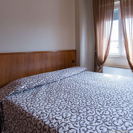 Hotel Daina Dalmine Luaran gambar